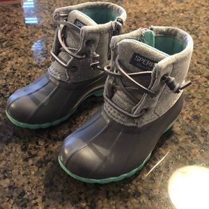 Sperry toddler rain boots size 7